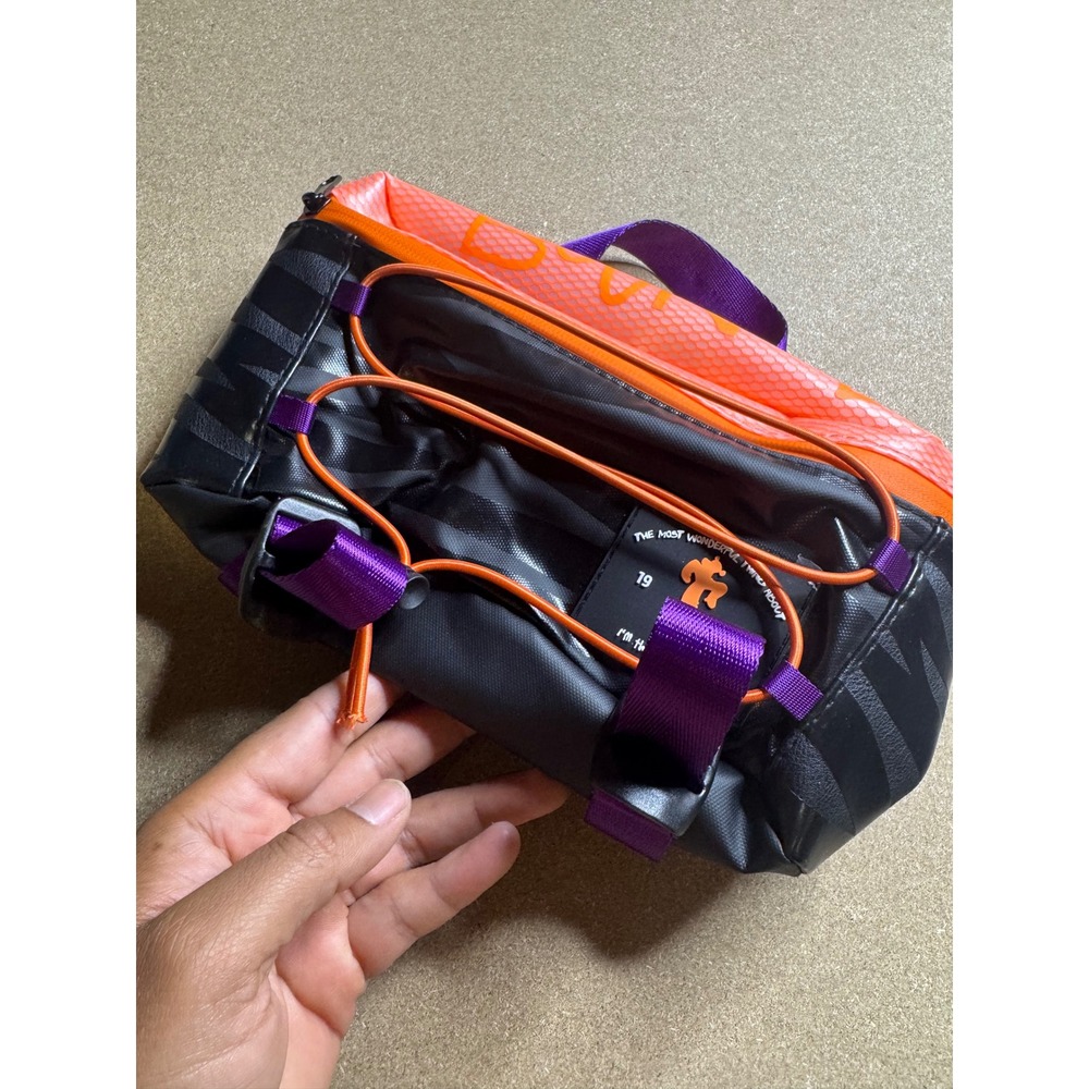 Disney Bioworld Winnie the Pooh Tigger Orange Black Waist‎ Bag Fanny Pack NWT